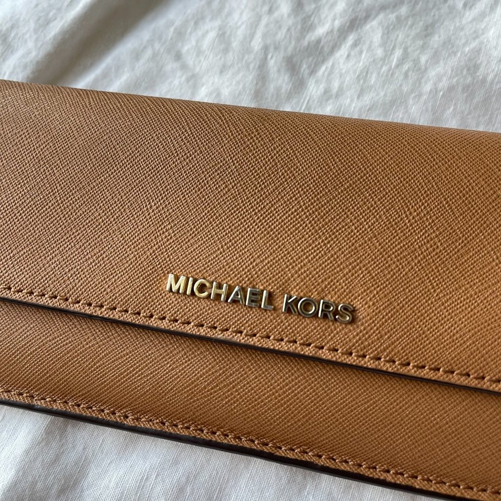 Michael Kors Leather Jet Set Travel Wallet Brown / Caramel - Picture 5 of 13